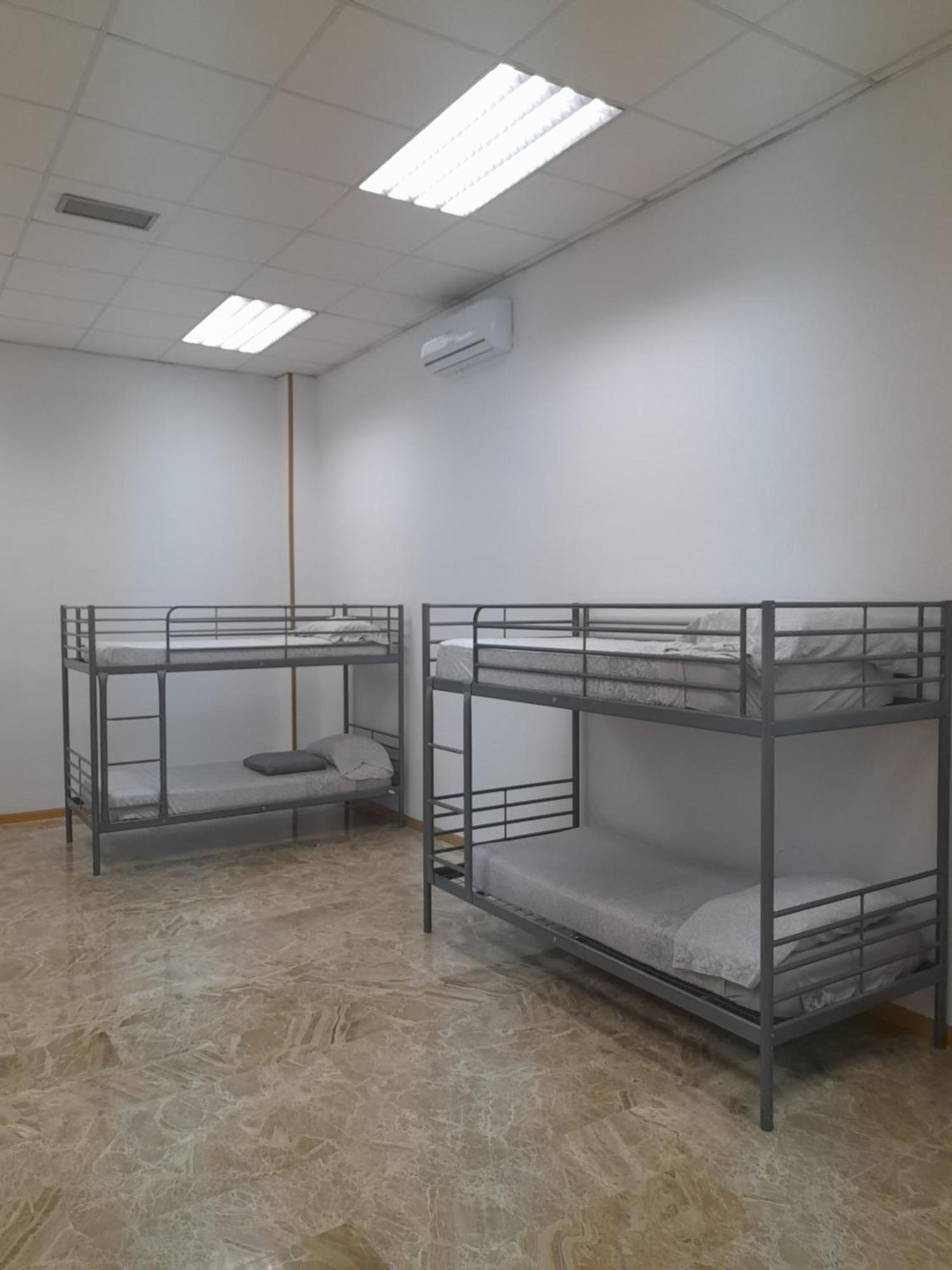 Hostel M Torres Madrid Luaran gambar